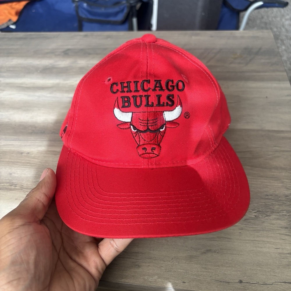 Vintage 90s The Twill Chicago Bulls Snapback Hat Cap NBA Red Embroidered